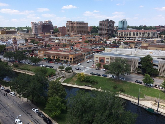 St. Regis in Kansas City, MO - Building Photo - Building Photo