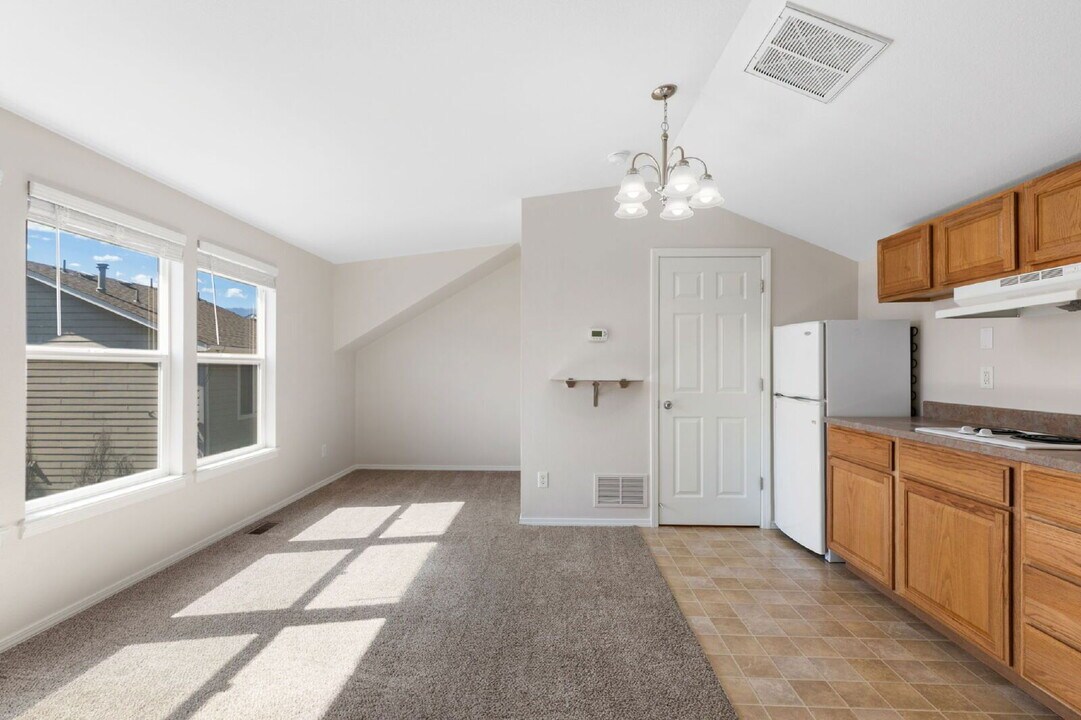 2284 St Paul Dr in Colorado Springs, CO - Building Photo