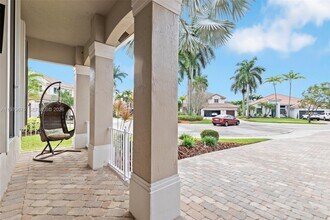 1533 Cardinal Way in Weston, FL - Building Photo - Building Photo