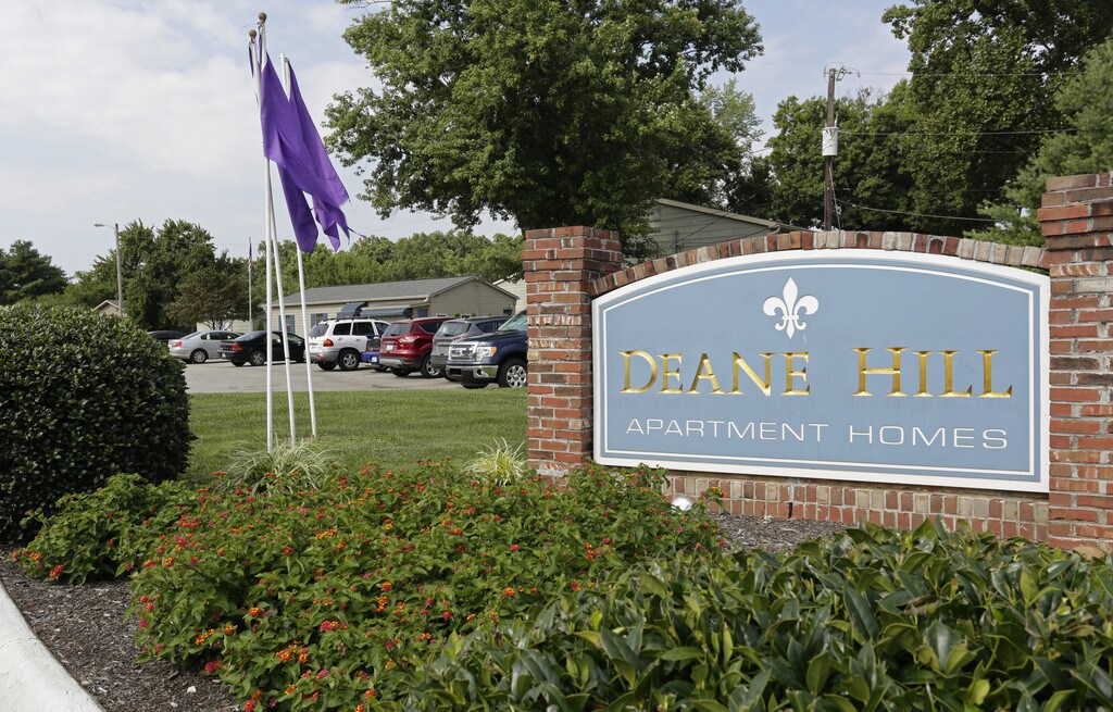 Deane Hill Apartments in Knoxville, TN