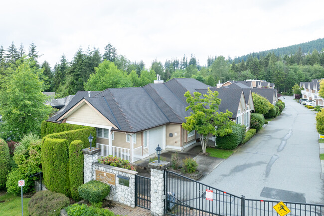 1506 Eagle Mountain Dr in Coquitlam, BC - Building Photo - Building Photo