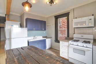 388 Baldwin Ave in Jersey City, NJ - Building Photo - Building Photo