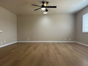 1000 W Coronado Ave in Ridgecrest, CA - Building Photo - Building Photo