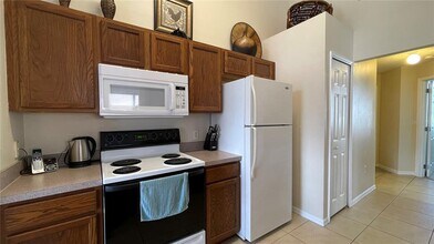 1327 Casterton Cir in Davenport, FL - Building Photo - Building Photo