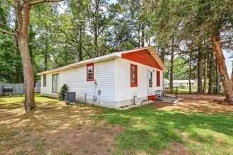 705 & 717 Dorsey St in Walterboro, SC - Building Photo - Building Photo