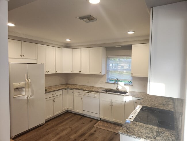 1719 27th Ave in Vero Beach, FL - Building Photo - Building Photo