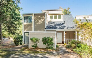 3209 Windbluff Dr in Charlotte, NC - Building Photo