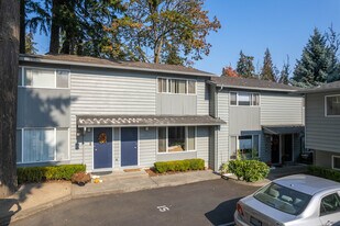 West Isle in Edmonds, WA - Building Photo