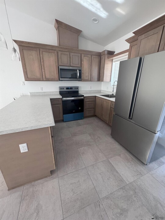 241 North 23rd Trail in San Luis, AZ - Building Photo