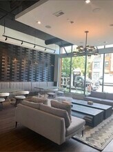 119 Sumner St, Unit #208 in Boston, MA - Building Photo - Building Photo