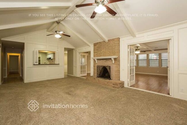 12103 Silver Creek Dr in Houston, TX - Building Photo - Building Photo