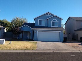 1305 Crimson Canyon Dr in Safford, AZ - Building Photo