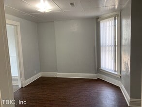 432 W 3rd St in Davenport, IA - Building Photo - Building Photo