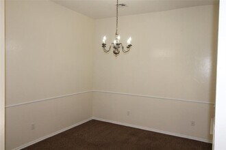 512 Woodsong Dr in Norman, OK - Building Photo - Building Photo