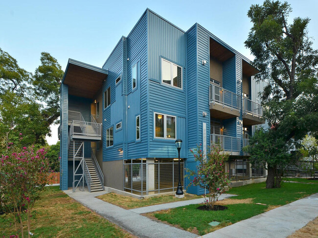 property at 2811 Rio Grande St
