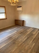 9 Enoch St in East Rutherford, NJ - Building Photo - Building Photo