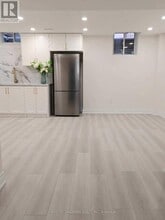 252 Borealis Ave in Aurora, ON - Building Photo - Building Photo