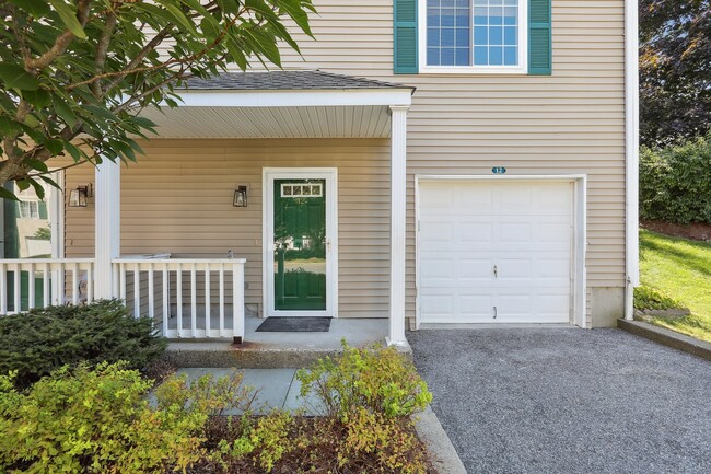 14 South St in Danbury, CT - Building Photo - Building Photo