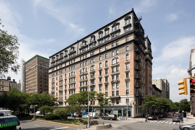The Manhasset in New York, NY - Building Photo - Building Photo