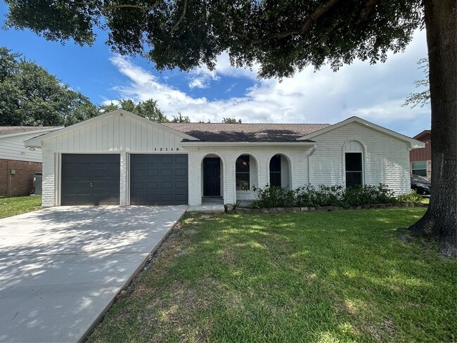 12118 Dorrance Ln