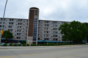 River Park Plaza Apartments