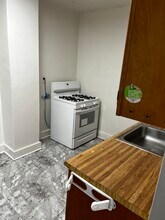 19 E James St, Unit 1 in River Rouge, MI - Building Photo - Building Photo