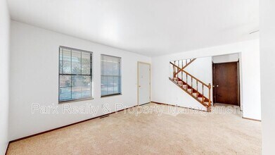 5735 W 2nd Ave in Lakewood, CO - Building Photo - Building Photo