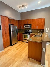 120 Island Ave in San Diego, CA - Foto de edificio - Building Photo