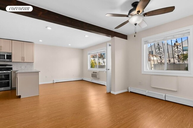 336 Howe Ave in Bronx, NY - Foto de edificio - Building Photo