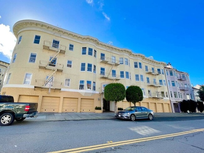 101 Cervantes Boulevard (918r) in San Francisco, CA - Foto de edificio - Building Photo