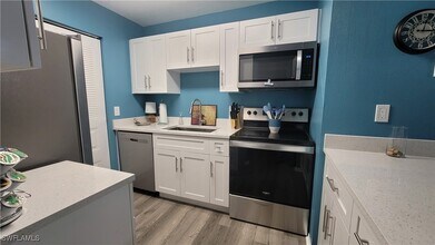 17420 Birchwood Ln in Ft. Myers, FL - Building Photo - Building Photo