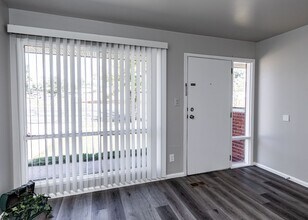 2915 E Pikes Peak Ave in Colorado Springs, CO - Building Photo - Building Photo