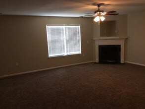 10717 Pointer Ridge Dr in Charlotte, NC - Building Photo - Building Photo