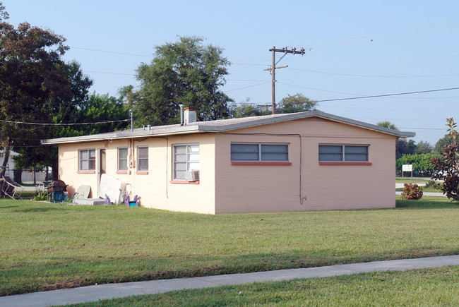 14 Pineda St in Cocoa, FL - Building Photo - Building Photo