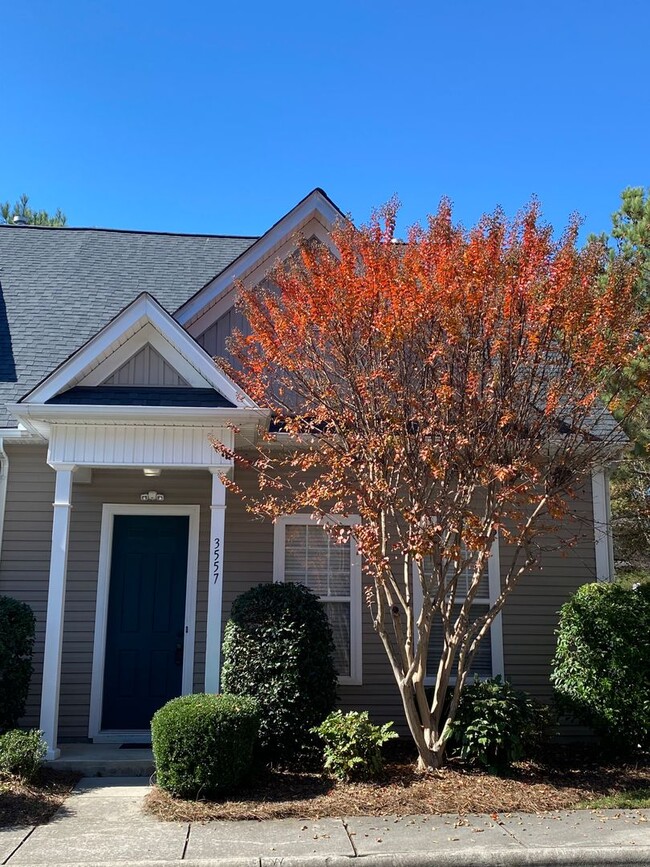 property at 3557 Creeping Flora Ln