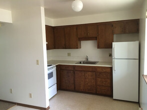 Cheney Center Apartments in Cheney, WA - Building Photo - Building Photo