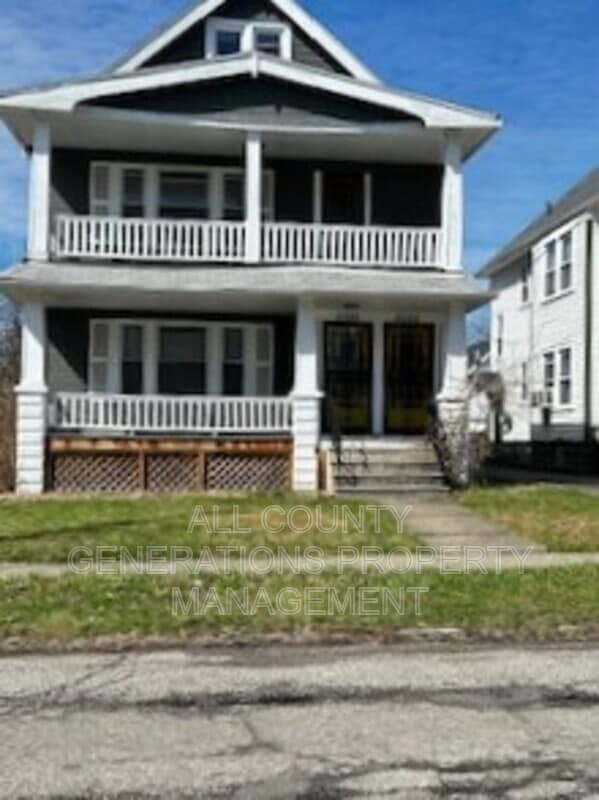 property at 4086 E 138th St