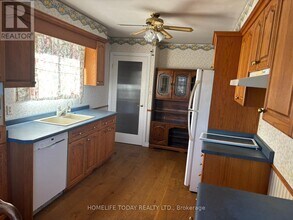 543 Glendene Crescent in Waterloo, ON - Building Photo - Building Photo