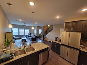 2431 Crown View Dr in Fort Collins, CO - Foto de edificio - Building Photo