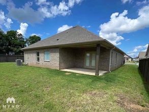 242 Portrait St in Meridianville, AL - Building Photo - Building Photo
