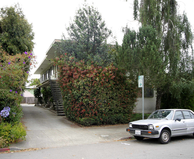 1728 Berkeley Way in Berkeley, CA - Building Photo - Building Photo