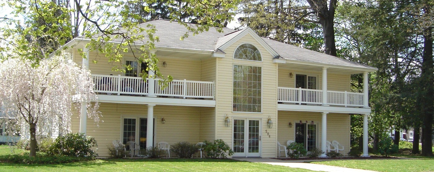 504 W Main St in Lock Haven, PA - Building Photo