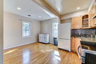 24 Bond St, Unit 1 in Wallington, NJ - Building Photo - Building Photo