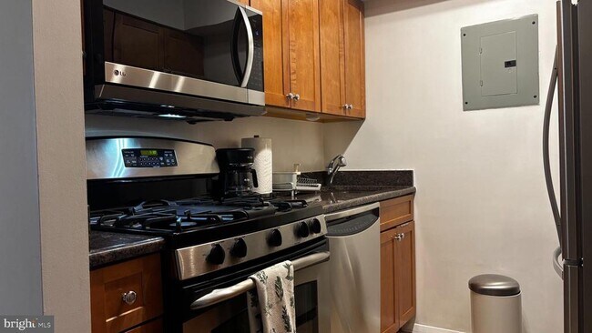 property at 4801 Fairmont Ave