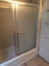 904 Ackerman Ave, Unit 3rd floor in Syracuse, NY - Foto de edificio - Building Photo