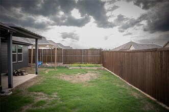 3016 Renaissance Dr in Denton, TX - Building Photo - Building Photo