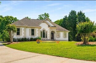 7025 Bavarian Wood Pl in Buford, GA - Building Photo