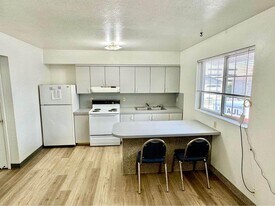 855 N 700 E in Logan, UT - Building Photo