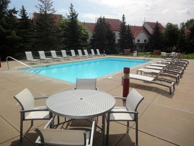 Southwind Village in Burnsville, MN - Building Photo