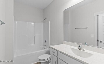 8250 Paramount Point in Winnabow, NC - Building Photo - Building Photo